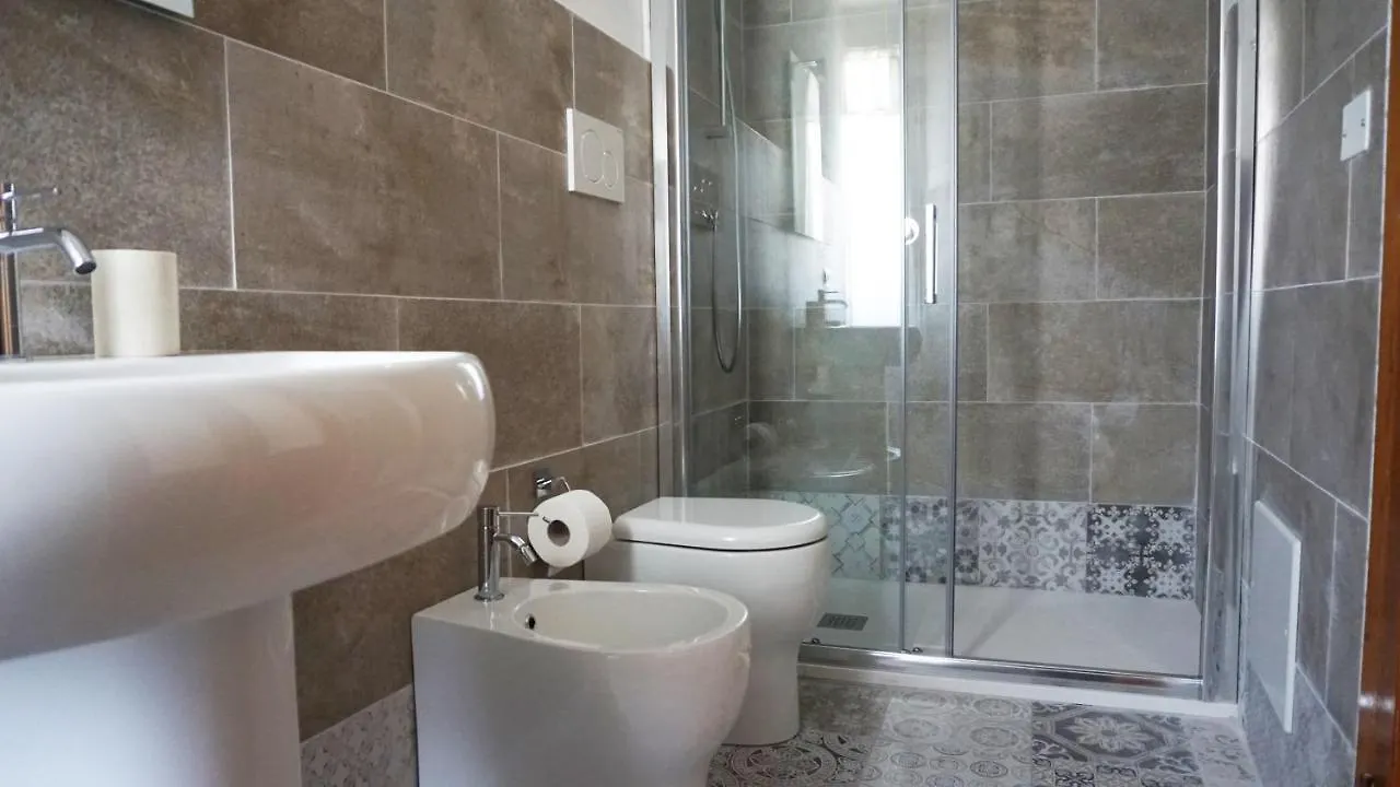 La Corte Di Santa Croce Bosa Bed & Breakfast